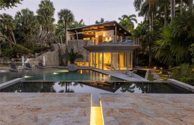 Image for article titled A legendary Hollywood mansion, a slope-side Aspen escape, and an Oregon ranch: This week’s luxury real estate roundup