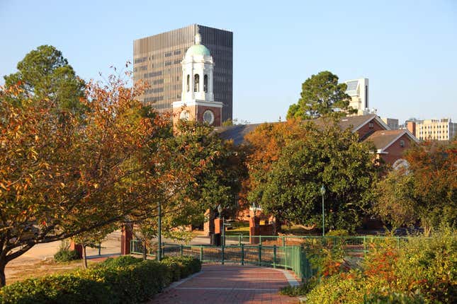 Image for article titled The 5 best cities in America to find a job right now — and the 5 worst