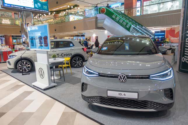 Image for article titled The 8 least reliable cars you can buy right now, according to Consumer Reports