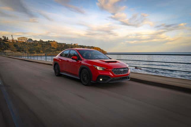 Image for article titled 4 cars that are perfect for winter, according to Edmunds — and cost less than $40,000