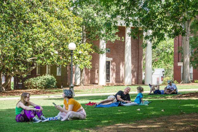 Image for article titled The 10 college campuses most worth moving to