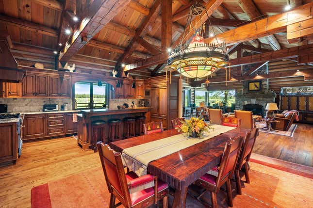 Image for article titled A legendary Hollywood mansion, a slope-side Aspen escape, and an Oregon ranch: This week’s luxury real estate roundup