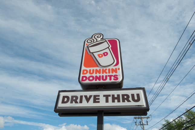 Image for article titled McDonald&#39;s, Burger King, Taco Bell, and 7 other fast food chains ranked by customer service