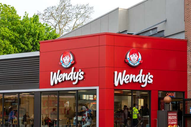 Image for article titled McDonald&#39;s, Wendy&#39;s, and 8 other fast food chains ranked by actually getting your order right