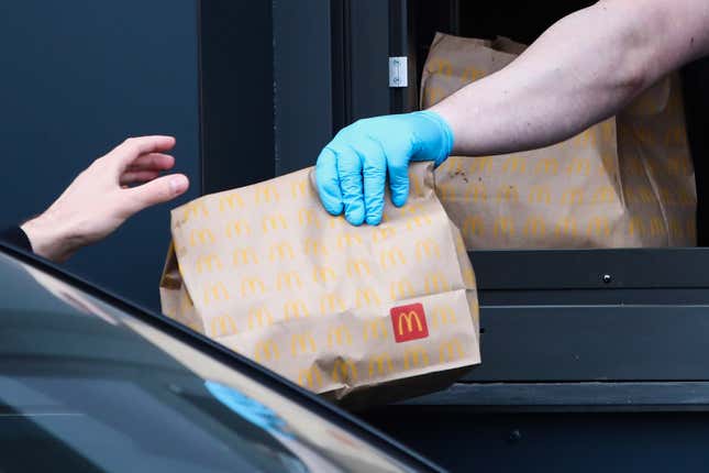 Image for article titled McDonald&#39;s, Wendy&#39;s, and 8 other fast food chains ranked by actually getting your order right