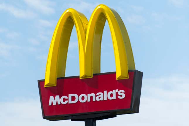 Image for article titled McDonald's, Chick-fil-A, Taco Bell, and 7 more fast food chains ranked by speed