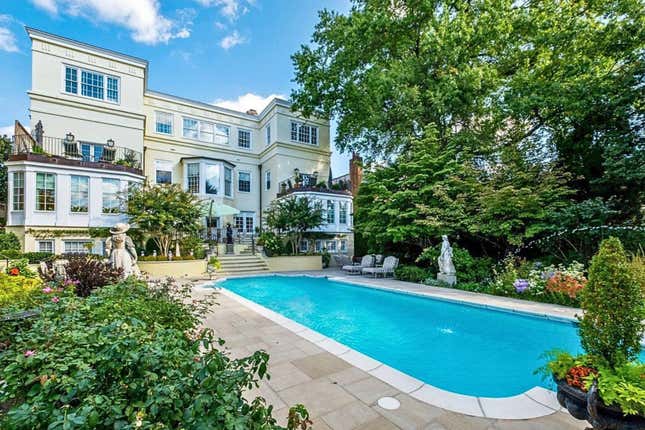 Image for article titled A Gilded Age townhouse, a Lake Tahoe retreat, and a Georgetown mansion: This week’s luxury real estate roundup