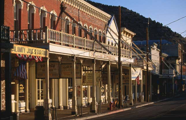Image for article titled The 5 best states in America to raise a family — and the 5 worst