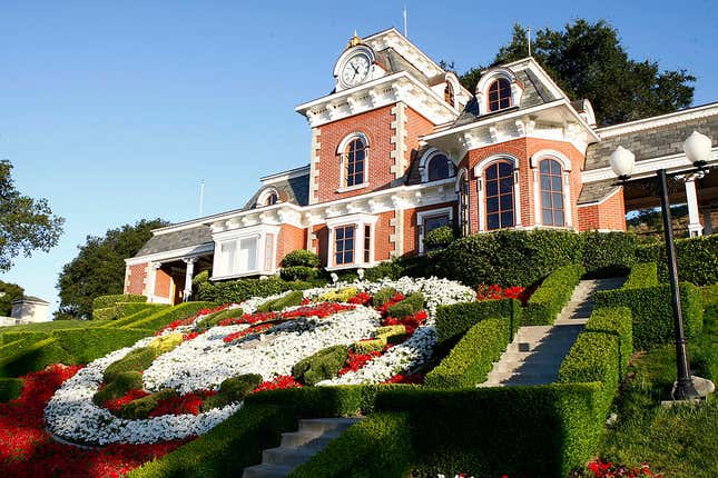 Image for article titled Kylie Jenner, Michael Jordan and others with multi-million dollar mansions that sat on the market for years