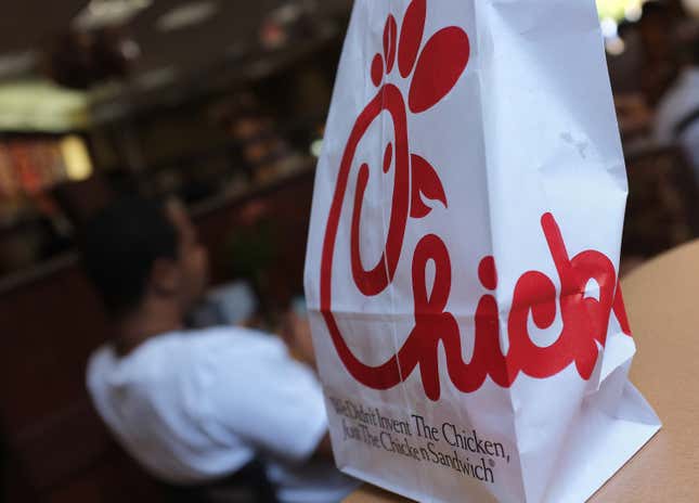 Image for article titled McDonald&#39;s, Wendy&#39;s, and 8 other fast food chains ranked by actually getting your order right