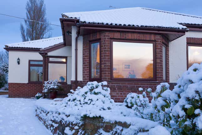 Image for article titled The best ways to save money on energy bills this winter