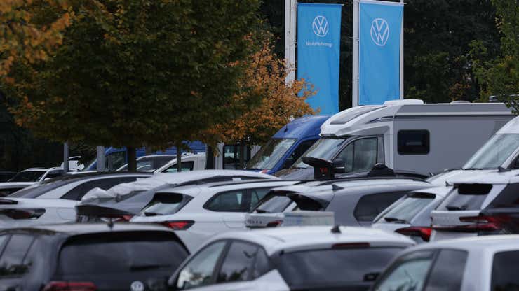 Image for 6 popular cars you actually shouldn't buy, according to Consumer Reports — and the 6 to buy instead