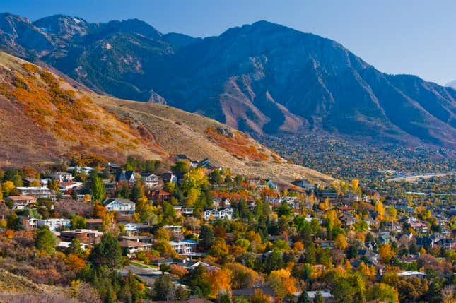 Image for article titled The 10 most competitive housing markets in 2025, according to Zillow