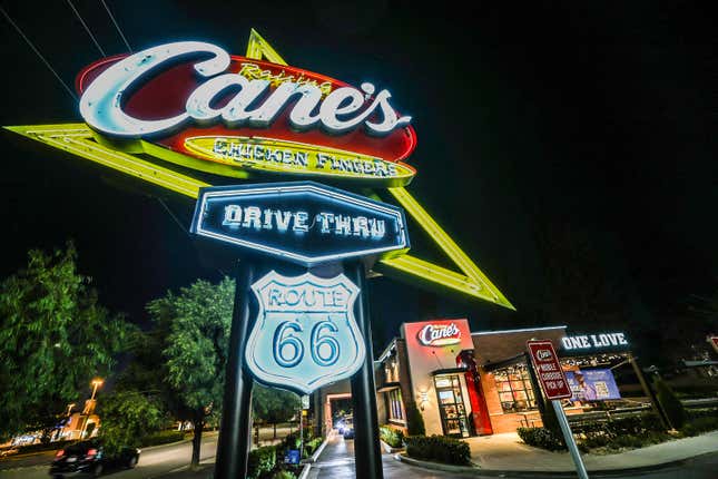 Image for article titled McDonald&#39;s, Wendy&#39;s, and 8 other fast food chains ranked by actually getting your order right