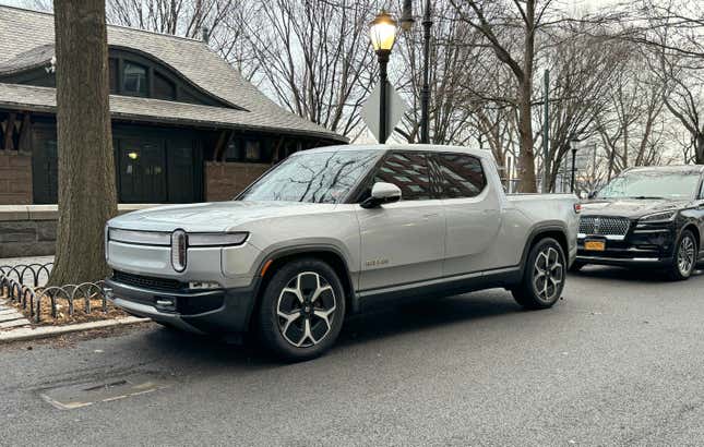 Image for article titled The 8 least reliable cars you can buy right now, according to Consumer Reports