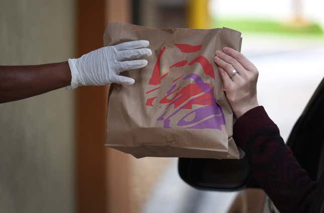 Image for article titled McDonald&#39;s, Burger King, Taco Bell, and 7 other fast food chains ranked by customer service
