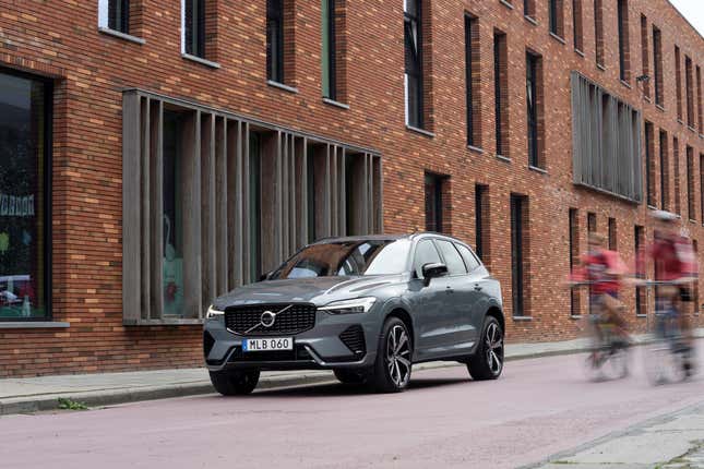Image for article titled 6 popular cars you actually shouldn&#39;t buy, according to Consumer Reports — and the 6 to buy instead