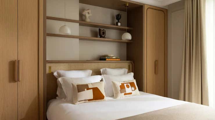 Image for The rich are ditching hotels. Here's why